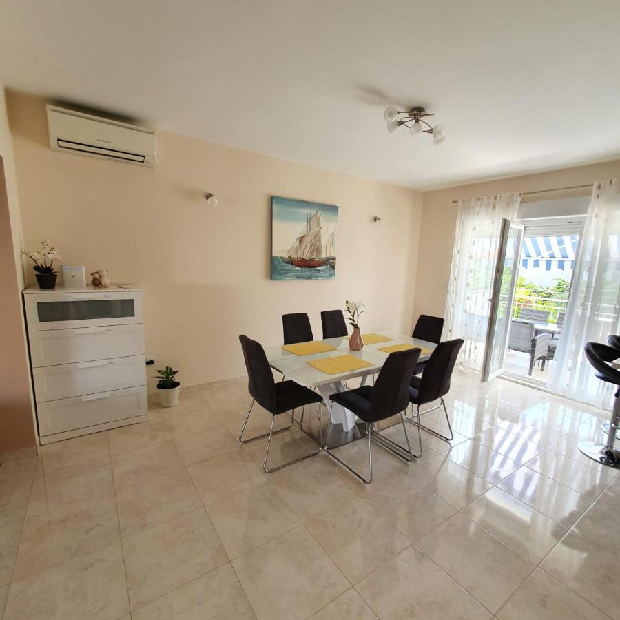 Apartman Tim Trogir Luaran gambar