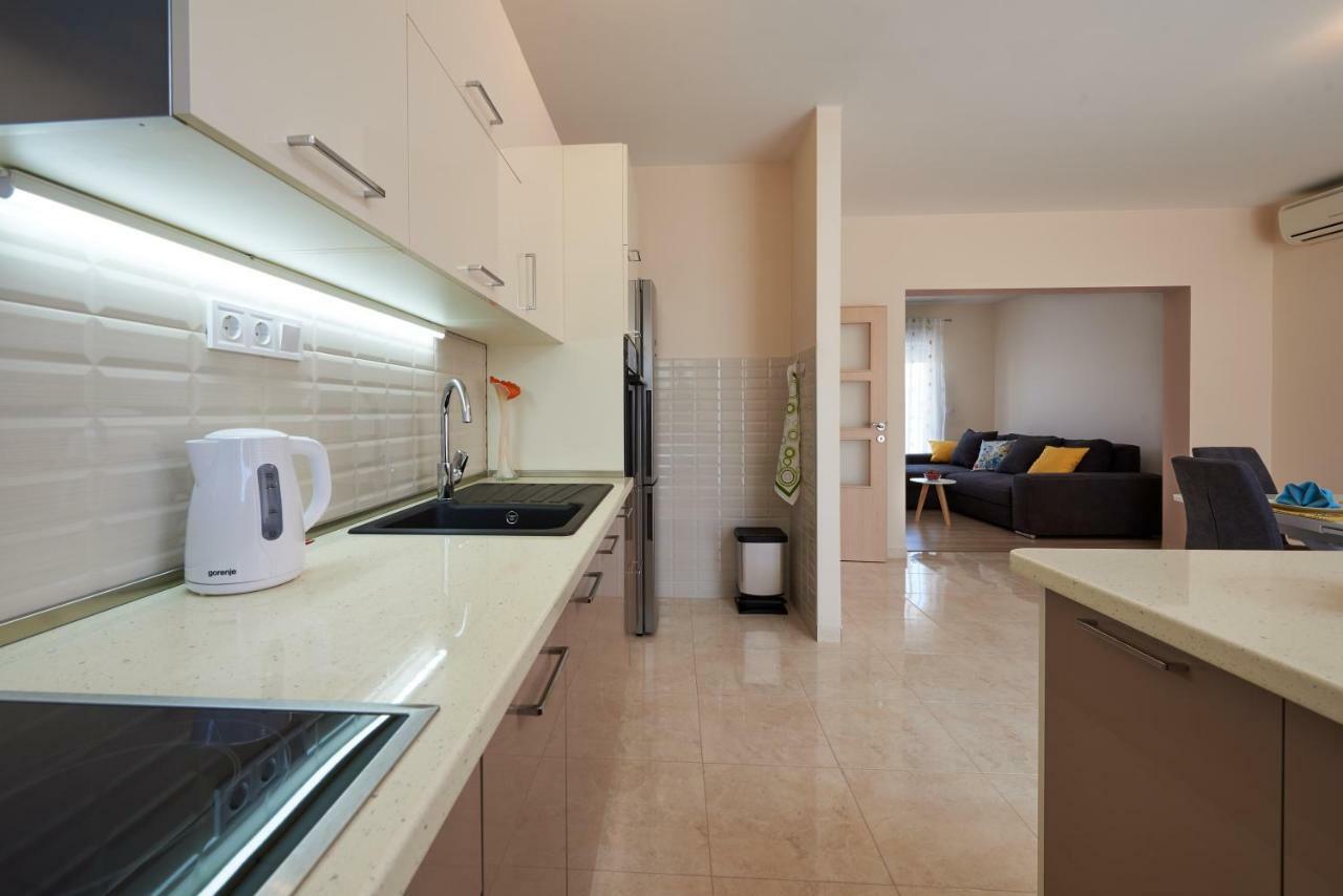 Apartman Tim Trogir Luaran gambar