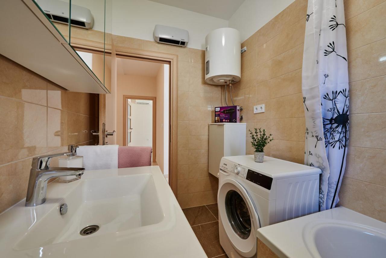 Apartman Tim Trogir Luaran gambar