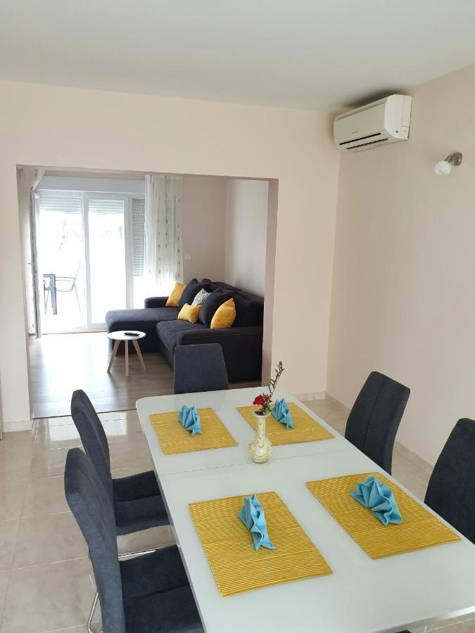 Apartman Tim Trogir Luaran gambar
