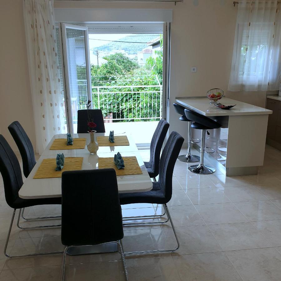 Apartman Tim Trogir Luaran gambar